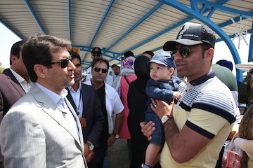 حضور مدیرعامل سازمان بنادر و دریانوردی در بزرگترین پایانه گردشگری دریایی کشور/ نظارت بر روند تردد به جزایر قشم و هرمز/ بازدید از سامانه فروش بلیت الکترونیکی بازدید