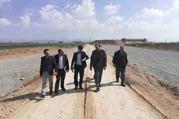 بازدید مدیرکل راه و شهرسازی استان همدان از روند اجرایی پروژه کنارگذر رزن بازدید