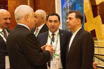 جزئيات ديدار آخوندی با رئیس جمهوری ترکمنستان/ تاكيد بر افزایش تعاملات تجاری، حمل و نقل و ترانزیت کالا بین ۵ کشور ديدار