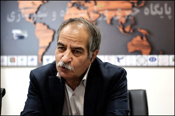 حساسیت بالا و وظیفهشناسی در ترجمه آثارم، دلیل اصلی موفقیتم بود/ ضرورت اعتمادسازی مجدد بین مردم در حوزه مطبوعات اسدالله امرایی