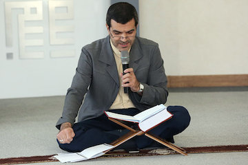 یک نفر را در چین به اسلام مشرف کردم/ قرآن وارد فضای فرودگاهها شده است عباسی