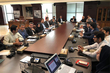 سکونت ۷۳ درصد جمعیت استان در حاشیه راه آهن فرصتی برای توسعه ریلی استان/الزام هماهنگی میان راه آهن، شهرسازی، بازآفرینی و سایر حوزه ها برای اجرای TOD جلسه