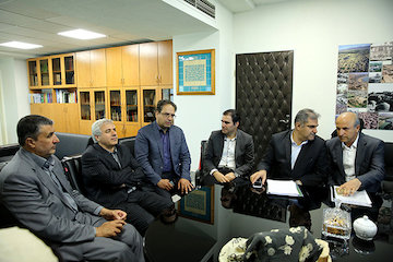 کارخانه حریربافی چالوس با رویکرد بازآفرینی شهری حفظ میشود/ جزئیات توافق سه جانبه به منظور حفاظت از میراث صنعتی چالوس جلسه