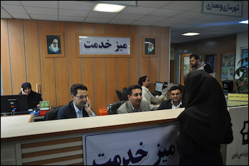 راه اندازی میز خدمت در اداره كل راه و شهرسازی خراسان رضوی میز خدمت
