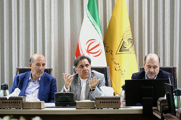 تاکید بر دستیابی به مفهوم ریل از منظر صنعت/ توسعه حمل و نقل ریلی حومهای یک مدل شهرسازی است/ برقیسازی راهآهن تهران- بندرعباس نيازمند ۳ ميليارد دلار است جلسه