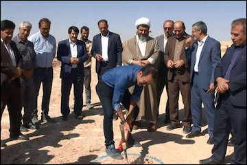 افتتاح پروژه آسفالت یک راه روستایی در هفته دولت  کلنگ زنی