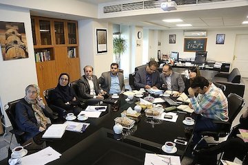 سومین جلسه هیات داوران مسابقه طراحی شهری حاشیه رودخانه زرجوب شهر رشت/ تنظیم برنامه اجرایی برای تهیه فراخوان عمومی و اجرای مسابقه  جلسه