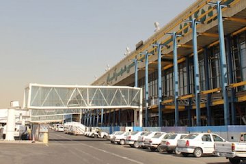 مراحل نهايی نصب پلهای تلسکوپی فرودگاه مهرآباد پل تلسکوپی مهرآباد