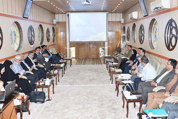 بررسی طرح ویژه اراضی ناژوان با مشاركت راه وشهرسازی و شهرداری جلسه