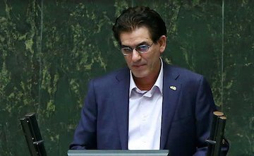 اقدام آخوندی در مبارزه با فساد قابل تقدیر است/ آخوندی برای تغییر سیاستهای غلط چندبار استیضاح شد/ با آخوندی در این مسیر هم عقیده هستم شکور پورحسین