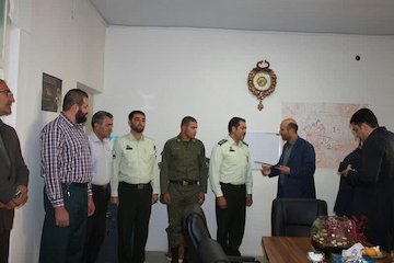 تقدیر از عوامل یگان حفاظت از اراضی اداره کل راه و شهرسازی استان همدان تقدیر