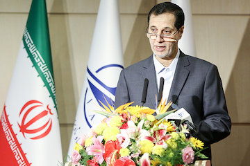 پشتيبانی از فرودگاهها با مقررات عمومی ممکن نيست/ میخواهيم پرداختهای شرکت عالمانه و جذب نيرو آگاهانه باشد رحمت اله مه آبادی