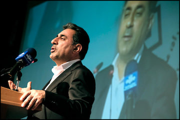 چهار آزادراه دیگر تا سال ۱۴۰۰ افتتاح میشود/ ۱۱۶۱ کیلومتر آزادراه در دست احداث خیرالله خادمی