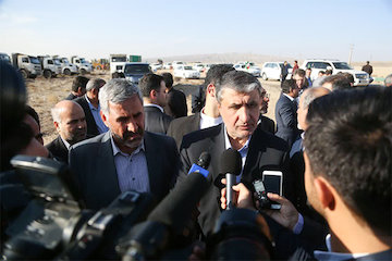 ۱۵ هزار کیلومتر راه آهن در حال مطالعه، طراحی و ساخت است اسلامی در جمع