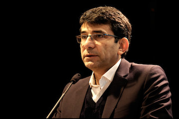 ضرورت همراستایی طرحهای توسعه شهری با طرحهای حمل و نقلی/رویکرد وزارت راه و شهرسازی توسعه مبتنی بر حمل و نقل همگانی است محمد شکرچی زاده