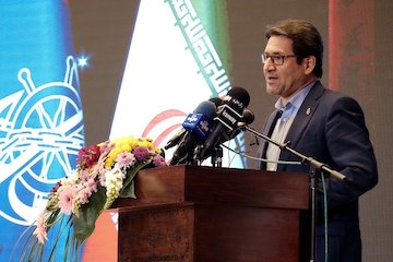 پیگیری مصوبه کاهش قیمت سوخت برای فعالان اقتصادی و شرکت کشتیرانی/ متعهد به حفظ بخش خصوصی به عنوان شریک اقتصادی هستیم راستاد