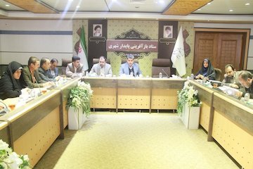 بخش زیادی از مناطق قم از تعریف سکونتگاه غیر رسمی خارج شدند/ لزوم جذب سهم ۴۳ میلیارد تومانی استان در طرح بازآفرینی  جلسه