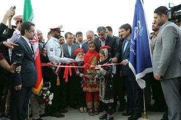 بهرهبرداری از دو پروژه افزایش ظرفیت آب شیرین و درمانگاه بندر شهید بهشتی چابهار افتتاح