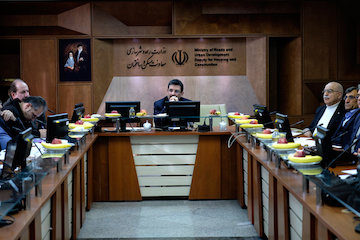 وظیفه وزارت راه و شهرسازی تعادلبخشی به بازار مسکن است/ارایه نظرات وزارتخانه در موضوع لایحه پیشفروش ساختمان به مجلس جلسه