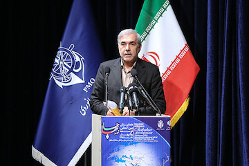 بندر چابهار دارای مزیتهای رقابتی در رقابت با بنادر منطقه است/ حمایت همه جانبه دولت از سرمایهگذاری داخلی و خارجی در چابهار/بهترین، نزدیکترین و کم هزینهترین مسیر دسترسی کشورهای حاشیه اقیانوس هند به بازارهای اروپایی و جهانی مرتضی بانک