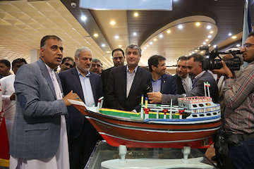 بازدید اسلامی از نمایشگاه جنبی همایش توسعه ملی چابهار اسلامی بازدید