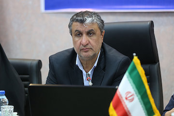 توسعه حمل ونقل ریلی و جادهای چابهار از اولویتهای دولت است/ ترانزیت از مهمترین فرصتهای تجاری سیستان و بلوچستان است محمد اسلامی  در کارگروه بررسی روند پیشرفت زیرساخت پروژه ریلی چابهار