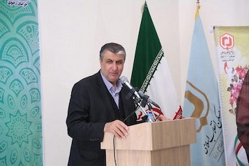 با ارایه مشوق قدرت خرید مسکن را بالا میبریم/ برنامه بازآفرینی شهری با رویکرد جدید اجرا میشود/ شهرهای جدید در حومه شهرها احداث میشوند/بنیاد مسکن ۱۰ هزار واحد مسکونی شهری در خراسان میسازد وزیر
