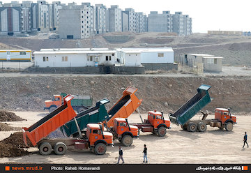 آمادهسازی زمین ۱۰۰۰۰ هزار واحد طرح اقدام ملی مسکن در هشتگرد/ منتظر اعلام اسامی نهایی هستیم  افتتاح و آغاز عمليات اجرايی  برخی از پروژههای عمرانی شهر جديد هشتگرد توسط وزیر راه و شهرسازی