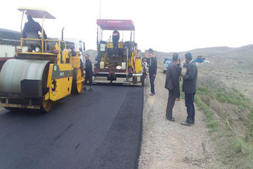 ساخت ۶۵ کیلومتر راه روستایی جدید در سال ۹۷ روکش اسفالت