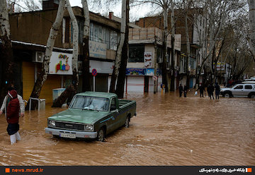 تداوم بارندگیها در بیشتر نقاط کشور/ هشدار هواشناسی در خصوص آبگرفتگی معابر و جاریشدن روانآب سیل در خرم آباد