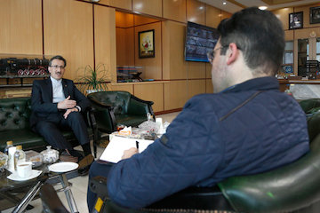 ریسکهای نگاه بنگاهی به راهآهن/ هدف راهآهن  نقشآفرینی در سپهر اقتصاد کلان کشور است مصاحبه رسولی