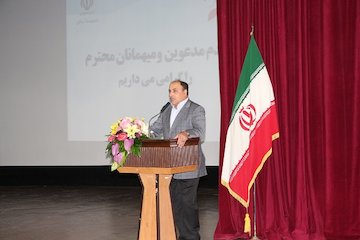 کارکرد هرمزگان ملی و خدمت به مردم آن لذت بخش است/ با مصوبات مجلس زیرساختهای آسیب دیده استانهای سیلزده برطرف میشوند مهران کفاش