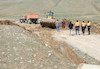 گزارش تصویری از تلاش راهداران اعزامی از استان مرکزی به لرستان برای رفع انسداد محور شول آباد- الیگودرز