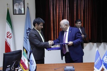 امضای تفاهمنامه همکاری مرکز تحقیقات راه و مسکن با برنامه اسکان بشر ملل متحد امضای تفاهم نامه