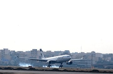 فرودگاه مهرآباد هواپیما نشست