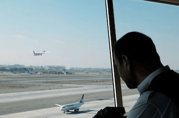 پیام مدیرعامل شرکت فرودگاهها به مناسبت روز جهانی کنترلر ترافیک هوایی هواپیما فرودگاه مهرآباد برج مراقبت