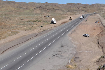 کاهش ۳.۶ درصدی تردد در محورهای برون شهری، نسبت به روز قبل ۳.۶ / ممنوعیت عبور و مرور در هفت محور به واسطه مداخلات جوی جاده قم