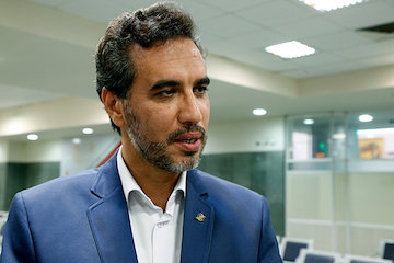 پيشرفت ۹۵ درصدی ساخت پاويون فرودگاه شهيد کاوه بيرجند
 هادی سلامی