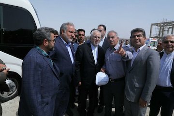 وزیر امور خارجه از سایت پتروشیمی نگین مکران چابهار بازدید کرد سفر ظریف به چابهار