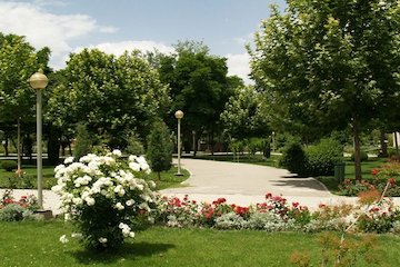 تغییر کاربری ممنوع  /  کاربری خدمات شهری باید حفظ شود فضای سبز