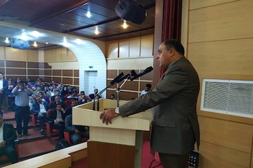 حل مشکل مسکن نیازمند تعامل تمامی وزارتخانه های مرتبط است / ساخت واحدهای مسكن مهر تا پايان امسال تكميل میشود مهران کفاش در کردستان