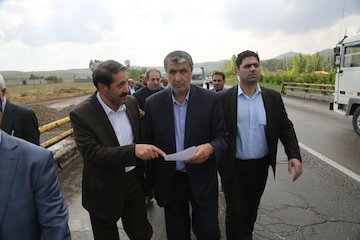 وزیر راه و شهرسازی بر اجرای سریع راهآهن و بزرگراه سراب – بستانآباد تاکید کرد وزیر بازدید