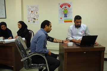 مشارکت کارکنان راه و شهرسازی خراسان شمالی در طرح ملی کنترل فشارخون اندازه گیری فشارخون