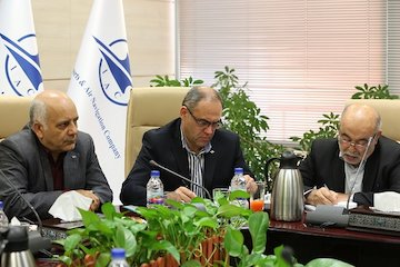 ایرلاینها شرکای تجاری ما هستند/ برنامهریزی برای رفع مشکل پرواز پرندگان در محوطه فرودگاهها/ موافقت وزارت راه و شهرسازی با اصلاح تعرفه های فرودگاهی جلسه