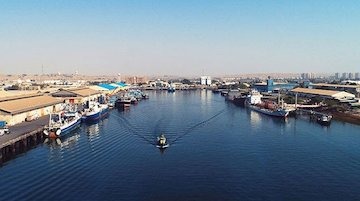 تجهیز و بازسازی ملزومات مبارزه با آلودگی نفتی در شناورهای سنتی در بنادر شرق هرمزگان بندر شهید باهنر