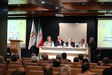 بخش خصوصی سرمایهپذیر و سرمایهگذار است/ بررسی قراردادها و ایجاد شرایط برابر و برد-برد/ شرط انجام فعالیتهای اقتصادی مهندسی را صلاحیت سرمایهگذاران است انبوه سازان