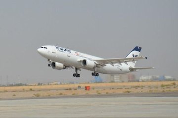 رشد پروازهای داخلی و خارجی در تیرماه/ انتشار سومين بسته اطلاعات هوانوردی جمهوری اسلامی ايران در سال ۲۰۲۱ / توافق با ایرلاینها بر سر قیمت بلیت پرواز اربعین/انجام پرواز فوقالعاده ماهان به افغانستان هواپیما هما