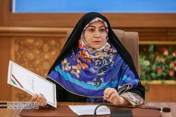 درخشش بانوان در عرصههای مدیریتی وزارت راه و شهرسازی / حضور بانوان در  پستهای مدیریتی وزارت راه و شهرسازی رشد مناسبی داشته و نیازمند تقویت است مهری صفری