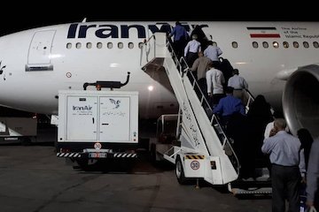 آغاز پروازهای حج تمتع از فرودگاه اروميه
 حجاج