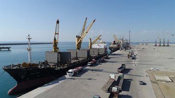 قابلیت سرمایه گذاری زیادی در حوزه بندری و دریایی وجود دارد/ تمرکز بر روی توسعه حمل و نقل دریایی ضرورت است بندر چابهار